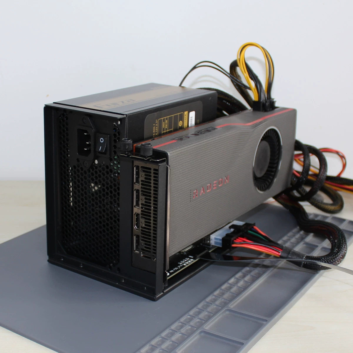 PCIe5.0 F3G 노트북 외장 그래픽카드 변환 M.2 NVMe 확장 도킹스테이션 (FFC 풀스피드 초연질 케이블) [ZBN001-041]